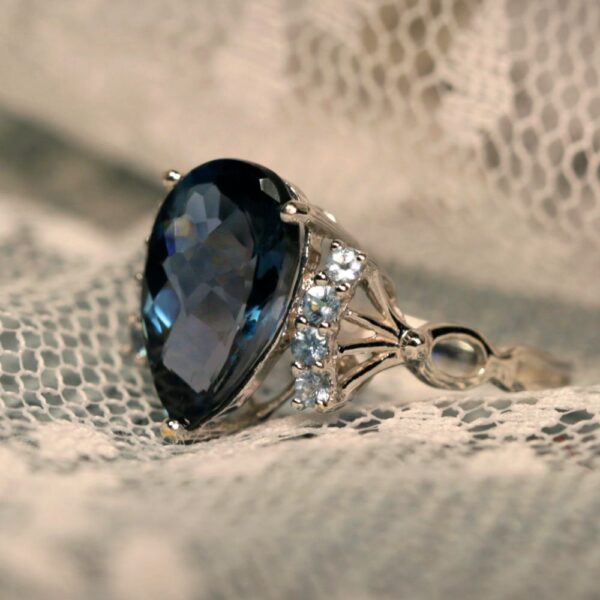 Yellow Gold Ring Pre-Owned